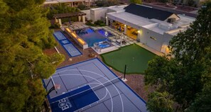 Sports court - Luxury Scottsdale Estate: Pool, Spa, Pickleball & Golf (Scottsdale)