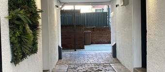 里昂街露台公寓  