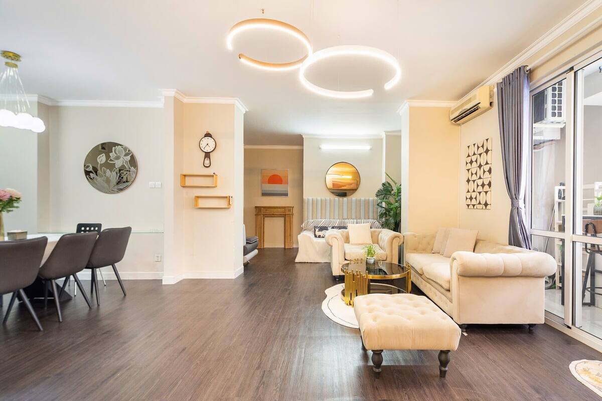 Superior Apartment, 4 Bedrooms, Ensuite, City View | Egyptian cotton sheets, premium bedding, down duvets, pillow-top beds