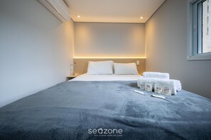 Basic Apartment | 2 bedrooms - Apt in a Build. w/ a Rooftop Pool, Just 350m From the Metro - Ipis (São Paulo)