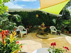 Terrace/patio - Flamingo Beach: Steps from the Beach (Flagler Beach)