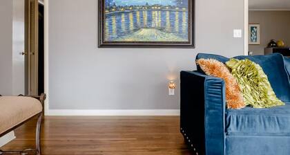 Starry Night House – Artistic 3BR - Fenced Yard - Midtown Tulsa