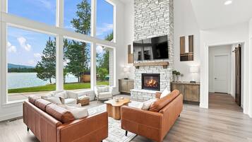 Smart TV, fireplace, video games, ping pong