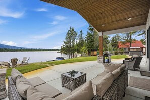 Terrace/patio - Lakefront| Hot Tub| Gameroom| Sauna|Lake Cascade (Donnelly)