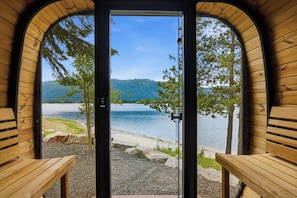 Interior - Lakefront| Hot Tub| Gameroom| Sauna|Lake Cascade (Donnelly)