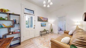 Living area - Quaint Victorian Duplex 1/4 mile to Old Town SQ (Fort Collins)