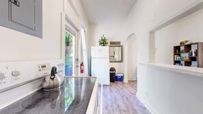 Interior - Quaint Victorian Duplex 1/4 mile to Old Town SQ (Fort Collins)