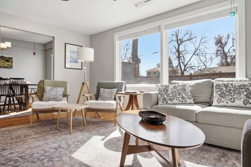 Patio Retreat Near Old Town & CSU | Dogs Welcome