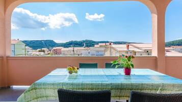Apartamento (Two bedroom Apartment A1) | Sacada