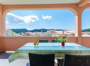 Apartamento (Two bedroom Apartment A1) | Sacada