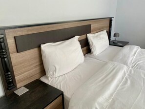 2 bedrooms, Internet - 2 Bed apartment with pool in Philadelphia - 2357 (Harare)