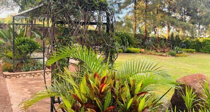 Cabin in The Garden – Kwekwe - 2369