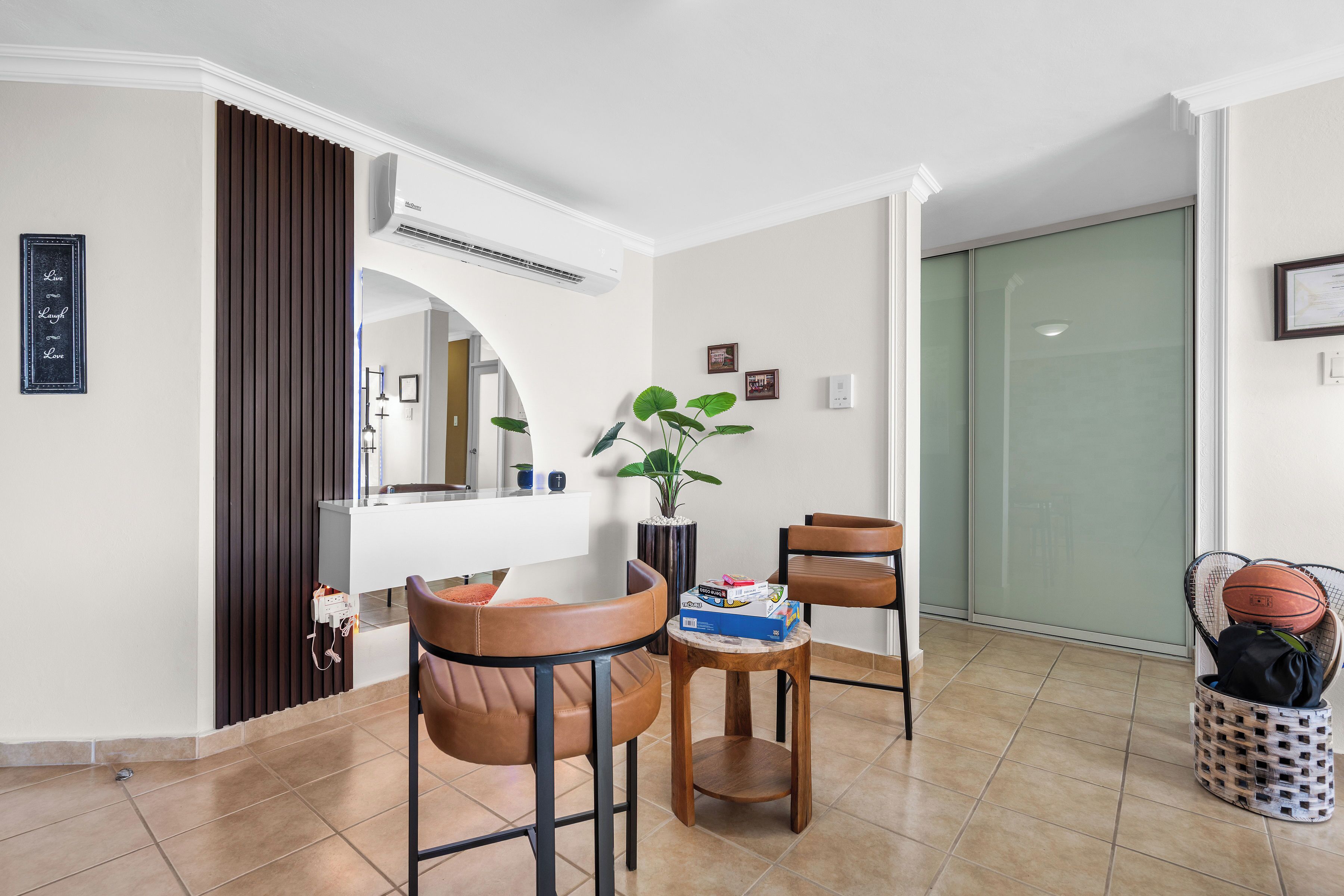 Deluxe Apartment, Balcony, Ocean View | Interior