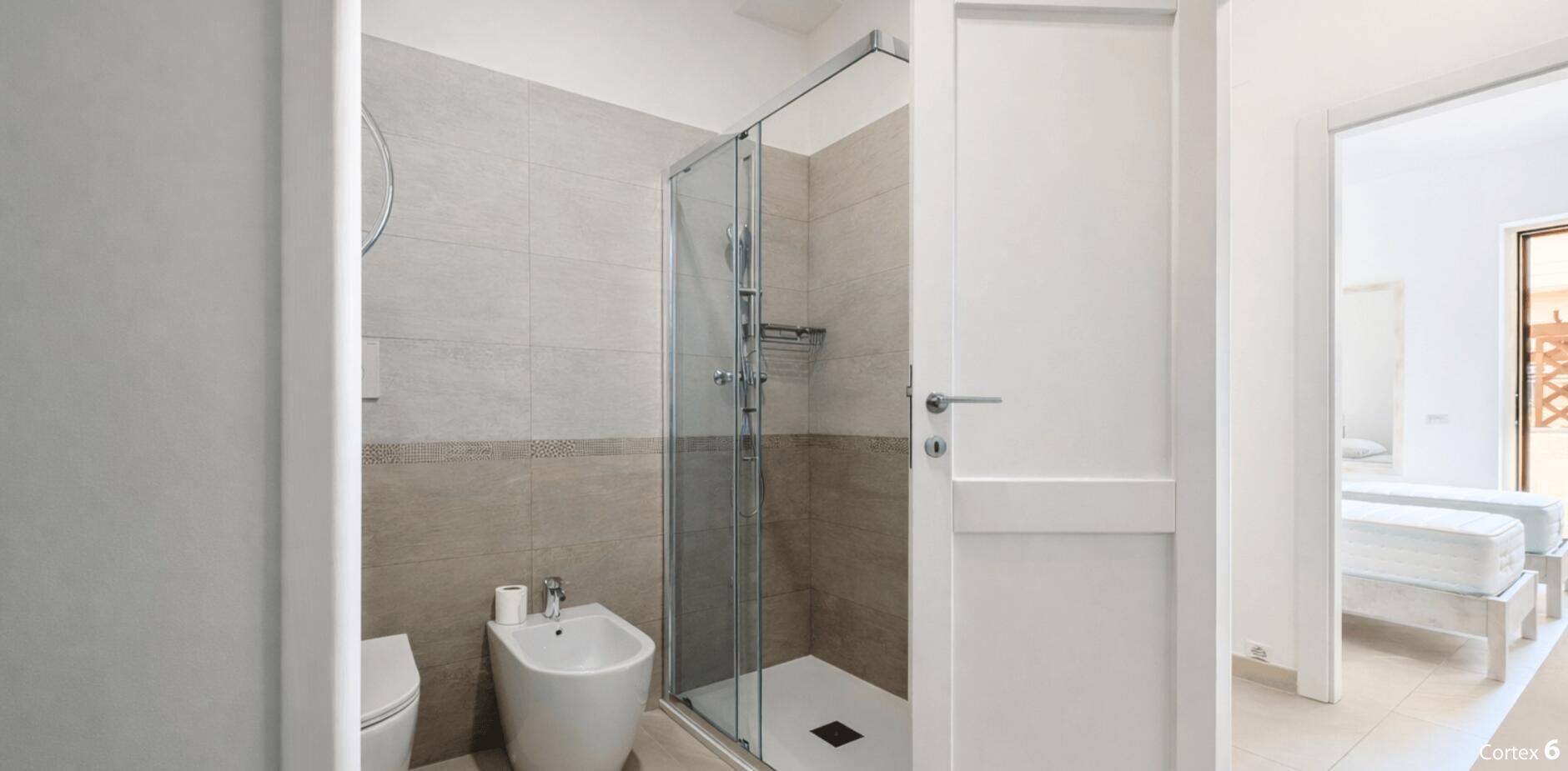 Hårtørrer, bidet, håndklæder, Sæbe
