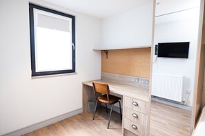 Studio, Non Smoking | Interior - Student Only The Parade (Cardiff)