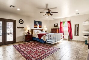5 bedrooms, desk, iron/ironing board, travel cot