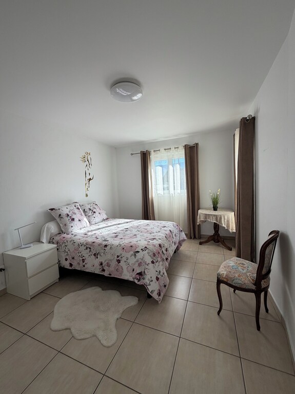 Superb Furnished T2 In A Quiet Area With Private Parking - Annemasse