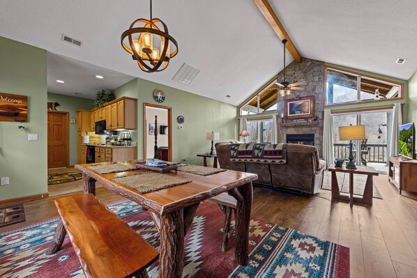 Interior - Fairway & Mountain Views, Relaxing 2BR Condo Retreat (Whittier)