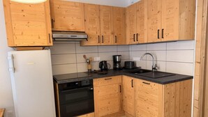 Unclassified image, 5 of 10, button - Ground floor, terrace, 48m², Pralognan-la-Vanoise (Pralognan-la-Vanoise)