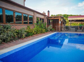 Pool - Golden Coast Villa Caska - Two Bedroom Apartment with Sea View and Balcony (Novalja)