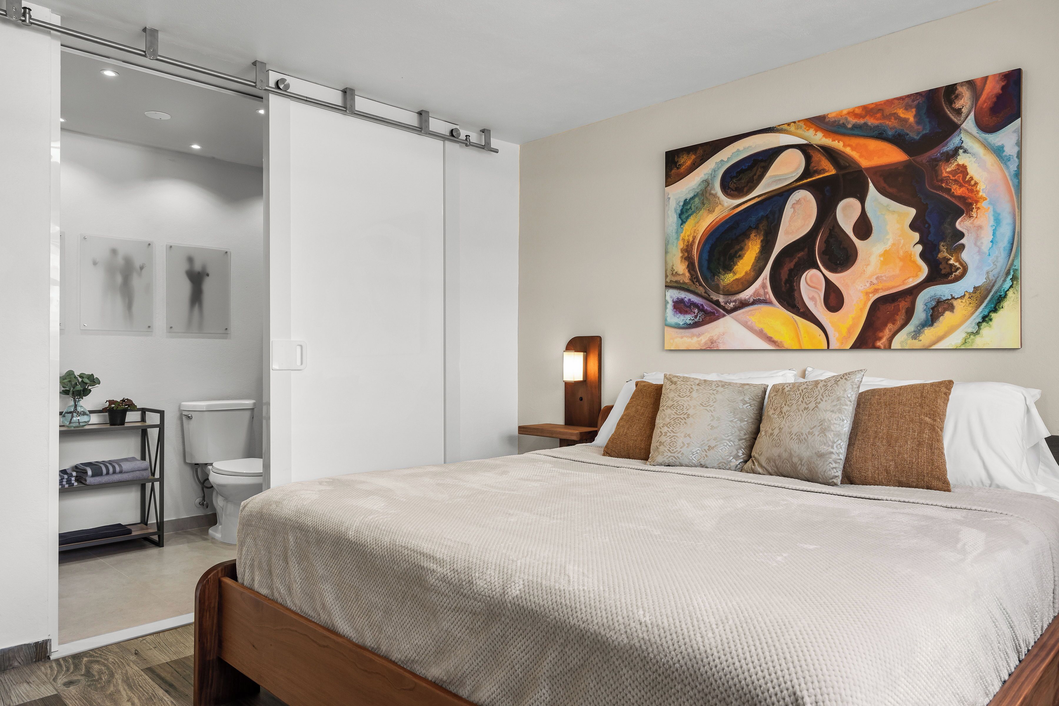 Căn hộ Cao cấp, ban công, quang cảnh hồ bơi