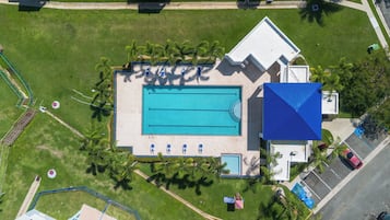 Piscina externa