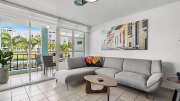 Luxury Apartment, Balcony, Pool View | Living area