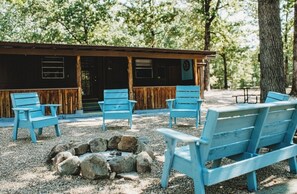 Property grounds - Marvelous 3-bedroom house with AC in charming Mount Ida (Mount Ida)