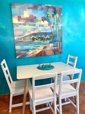 Dining - Ocean-Inspired Apartment | Near Ocean Park Beach (San Juan)