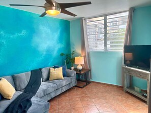 TV - Ocean-Inspired Apartment | Near Ocean Park Beach (San Juan)