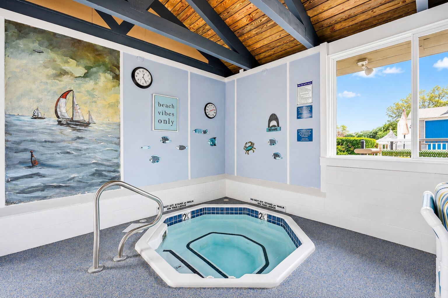 Indoor spa tub