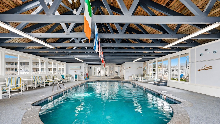 Pier 7 Condominiums