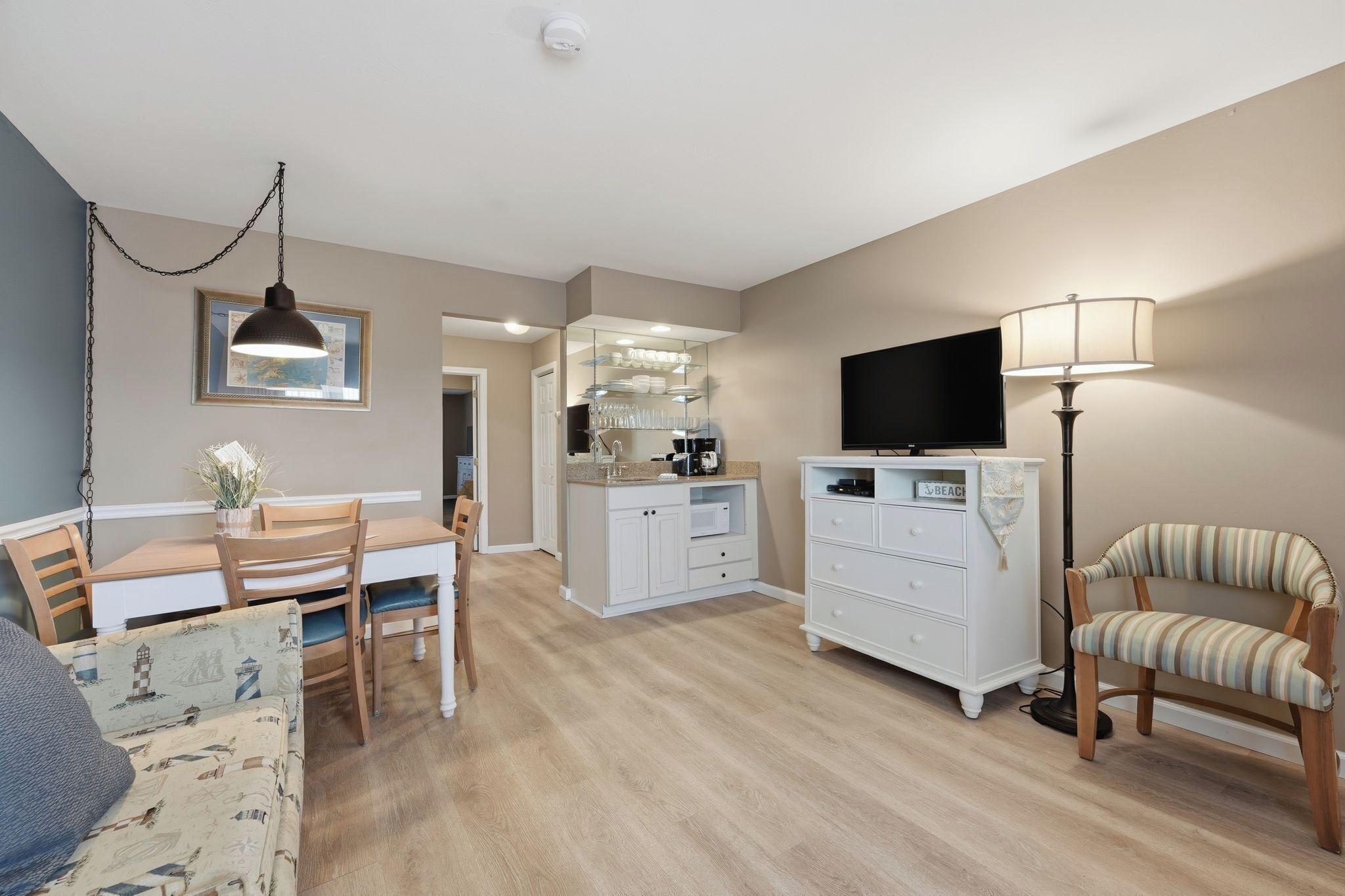 Condo, 1 phòng ngủ | Bếp nhỏ riêng | Dụng cụ pha cà phê/trà 