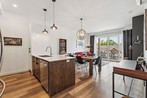 ⛰️ Bromont Mountain Living |31+ Nights | Turnkey 2BR Condo | Underground Parking
