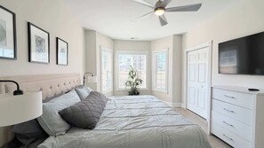 2 habitaciones, tabla de planchar con plancha, wifi y ropa de cama 