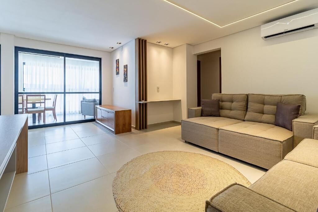 Superior Apartment, 4 Bedrooms, Air conditioning | Living area
