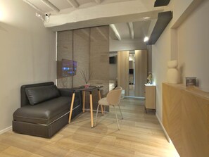 Interior - Il Borghetto, old town gem (Roma)