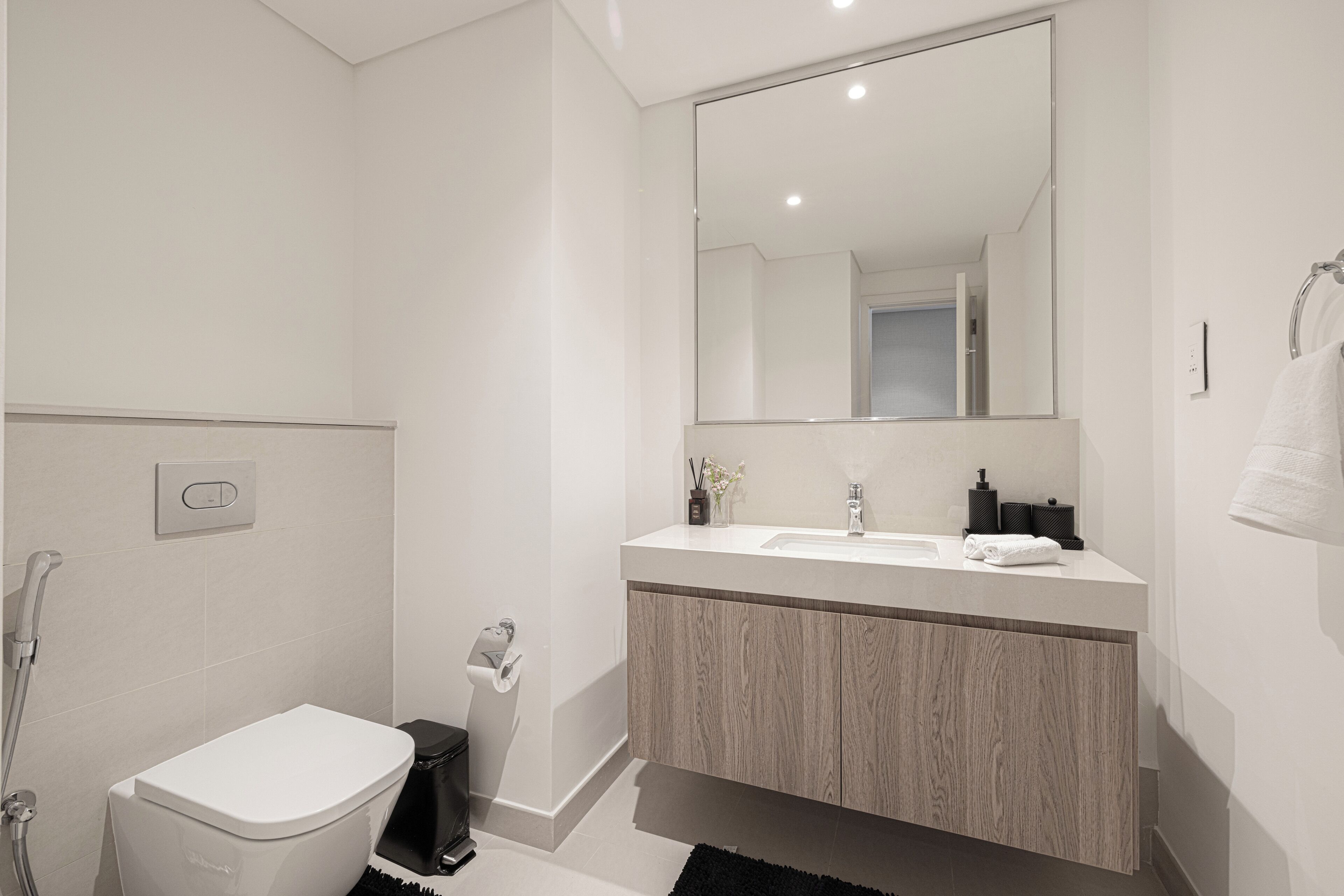 Apartment, 2 Bedrooms, Balcony, City View | Bathroom