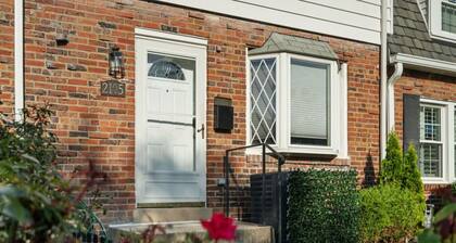 Family-Friendly 3BR Home Near DC