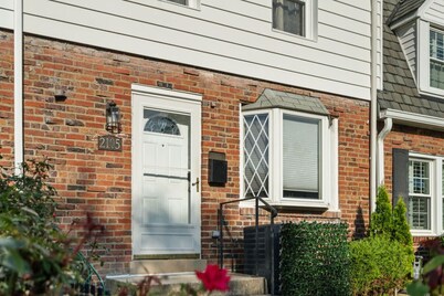 Family-Friendly 3BR Home Near DC