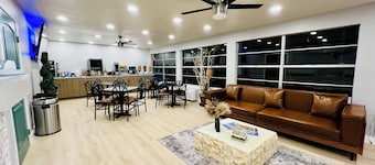 Lone Star Inn