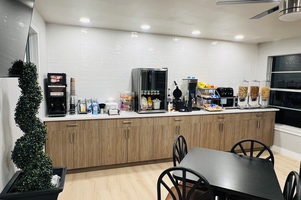 Free daily continental breakfast