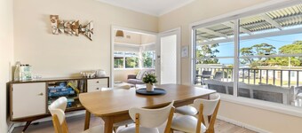 Beauts - Pet Friendly - 5 Mins Walk to Beach