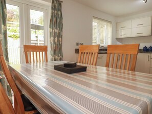 Dining - Treveline (Bodmin)
