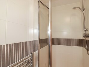 Bathroom - Treveline (Bodmin)