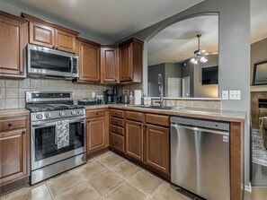 Private kitchen - 3-bedroom house in Coweta close to Broken Arrow (Coweta)