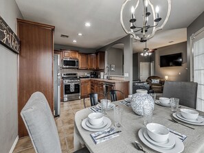 Dining - 3-bedroom house in Coweta close to Broken Arrow (Coweta)