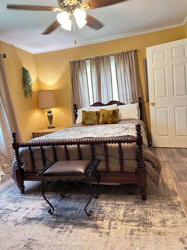 Perfect 3-bedroom house with AC in charming Country Side of Pine Bluff