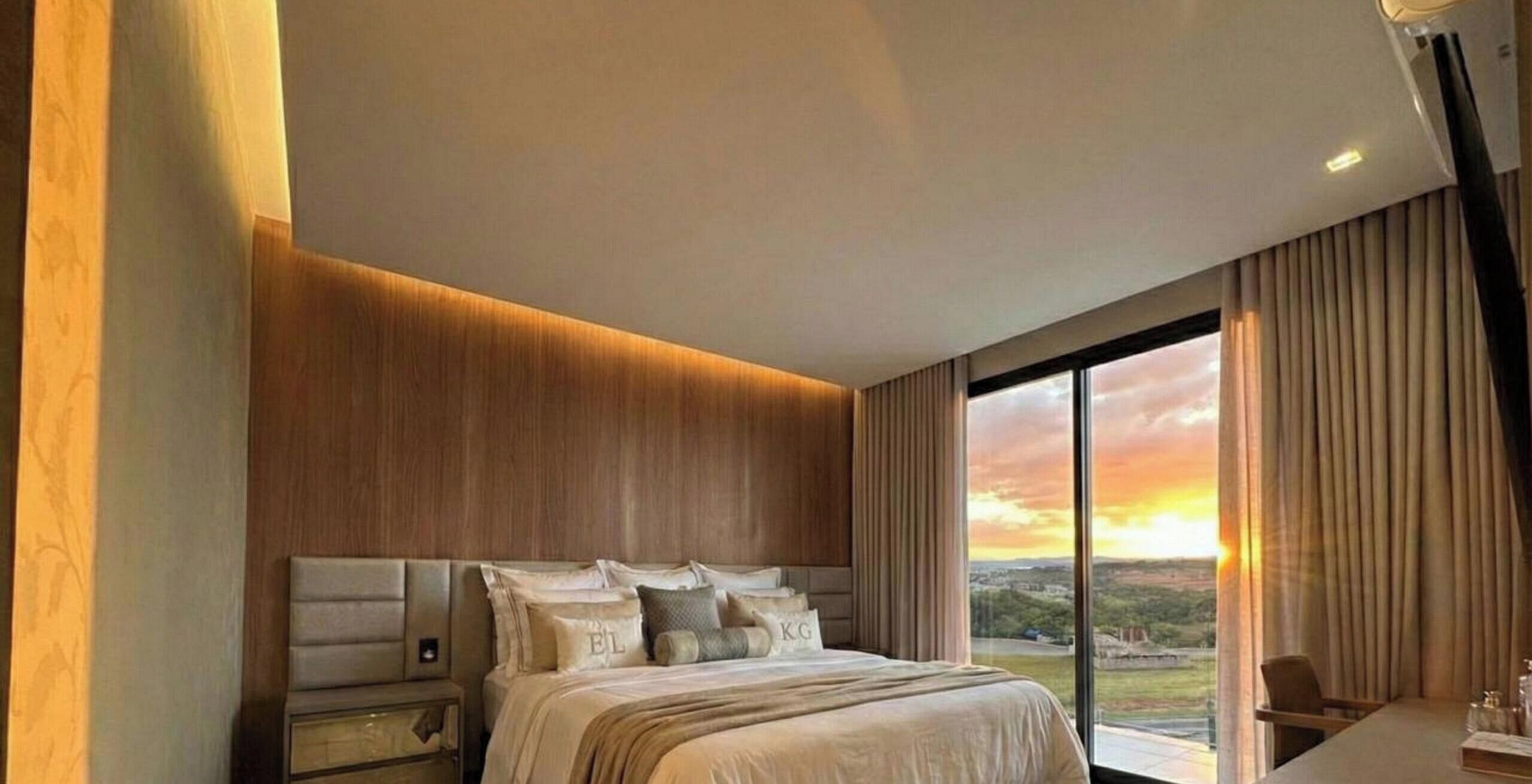 Luxury House, Pool Access