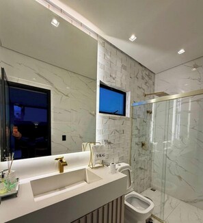 Chalet | Kamar mandi